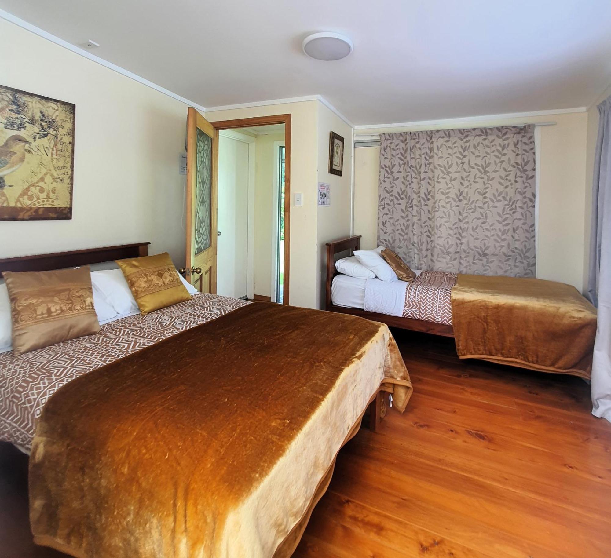 Hotel Kawai Purapura Yoga Retreat Centre Auckland Esterno foto